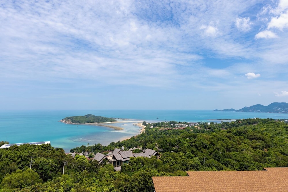 Villa Aroka 4 Bed Sea View KBR41