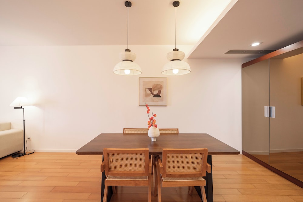 Tyms Elegant 2BR 1BA Apt Yongxin Century