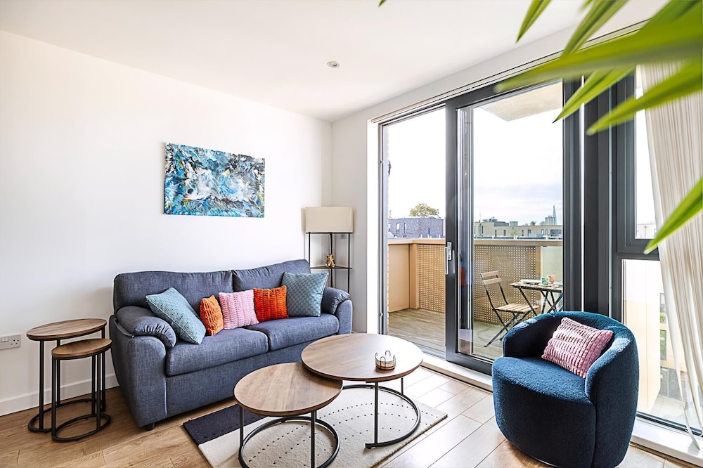 Stepney Green City Apartment