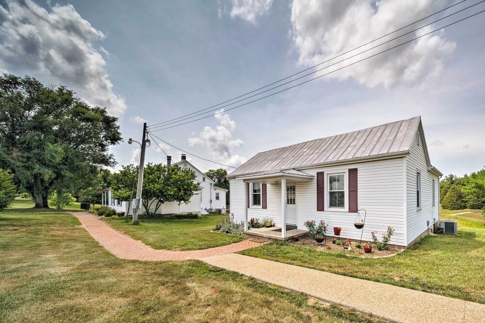 Charming Berger Apt on 42-acre Farm w/ Pool Access view 4