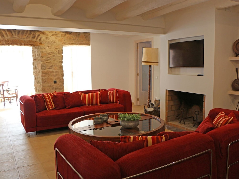 Mansion in Castellnou Near Pedraforca Mountains