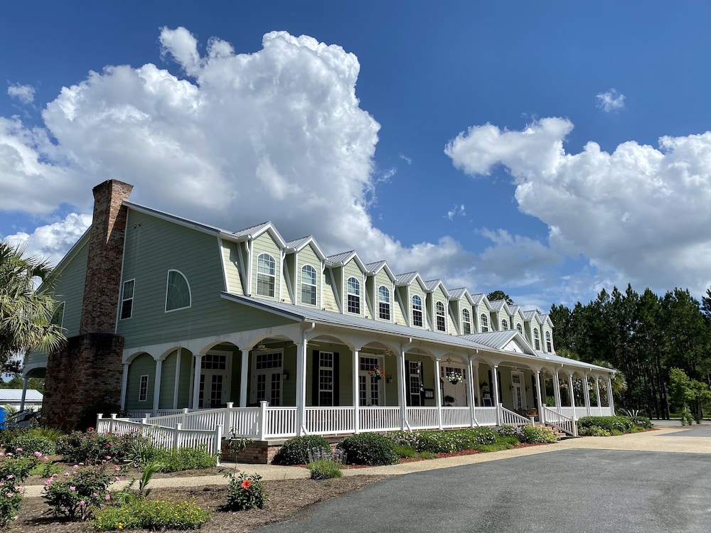 Blueberry Plantation Golf Resort - Property Image 10
