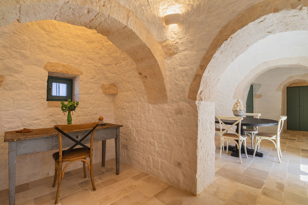 Trulli Pietra Rossa With Pool by Wonderful Italy
