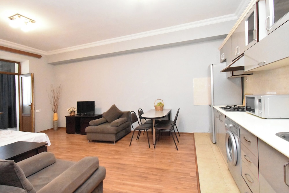Apartment on Argishti street
