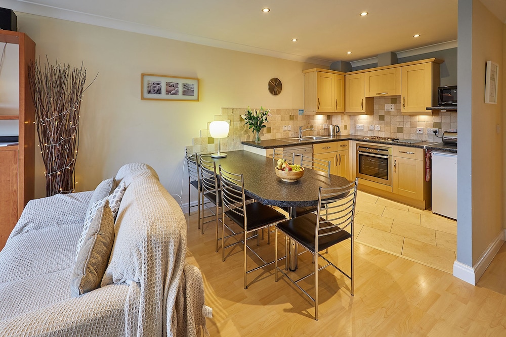 Host Stay Seal View
