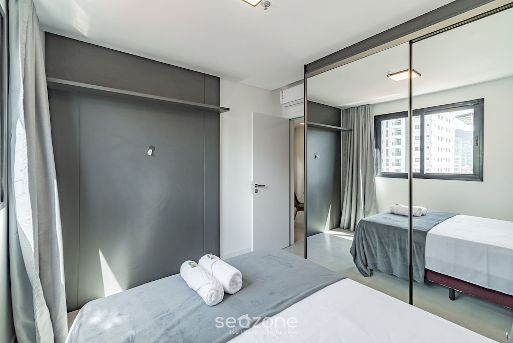 MHF II Apts Variados em Prédio com Vista para o Mar em Itapema