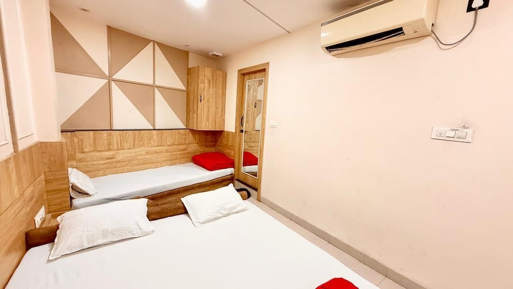Hotel N K Palace - near Mahakal Temple