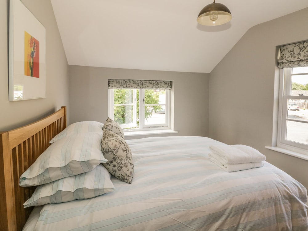 Mulberry Cottage view 5