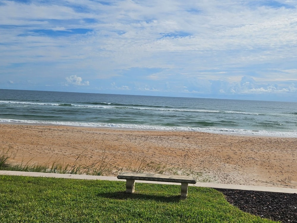 Barry Palm 202 by Distinctive Beach Rentals