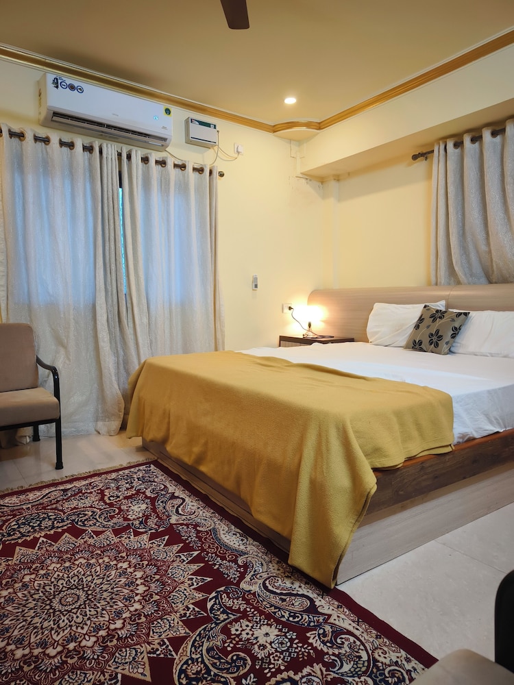 shradha luxury room