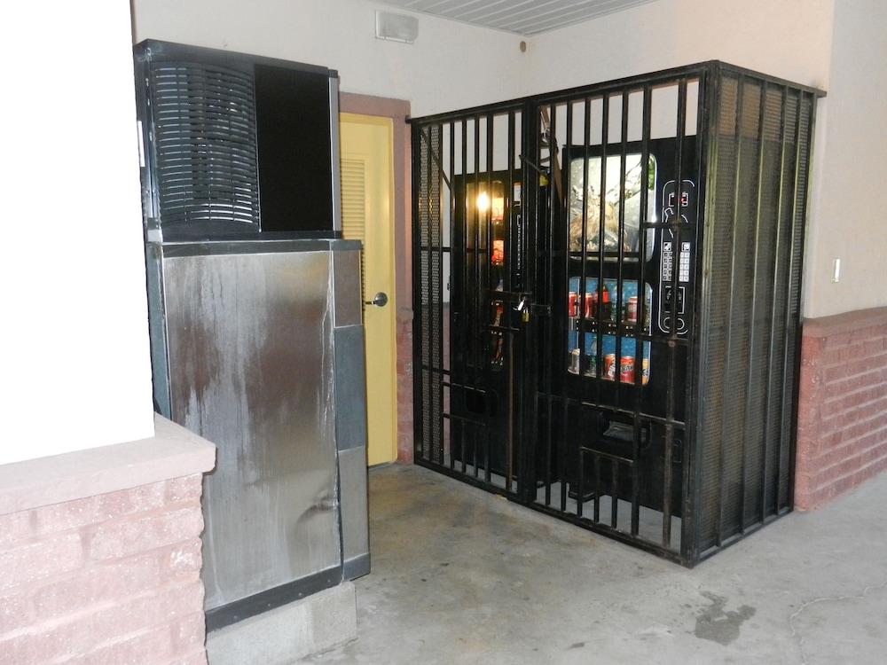 Belleza Inn  Suites Humble - FM 1960 - Property Image 9