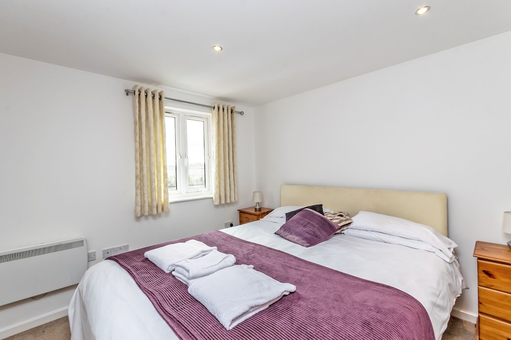 Racecourse Serviced Apartments