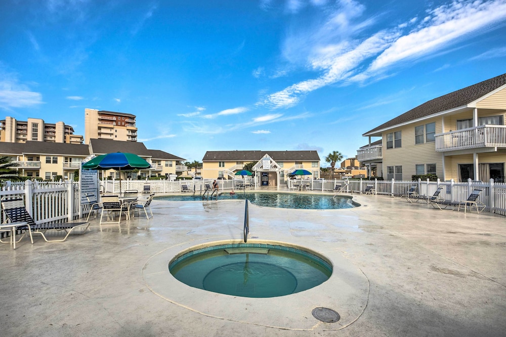Destin Waterfront Home in Resort: Walk to Beach!