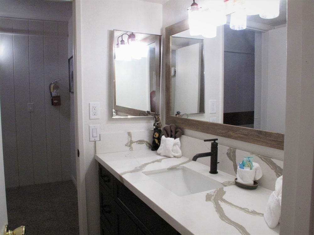 Snow Summit Townhouse Rentals & Sales