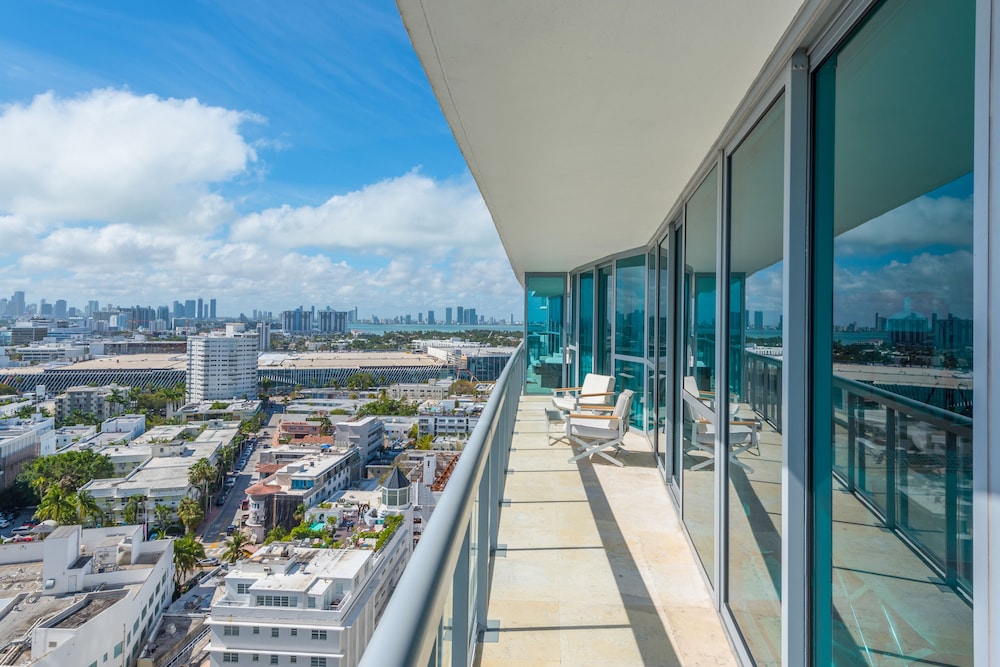 Luxury Vacation Rentals at The Setai by LRMB