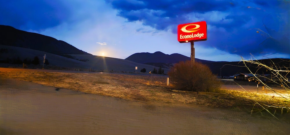 Econo Lodge Eagle Nest