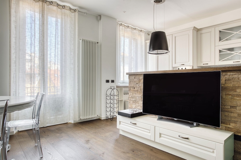 JOIVY Superb 2bed flat with balcony
