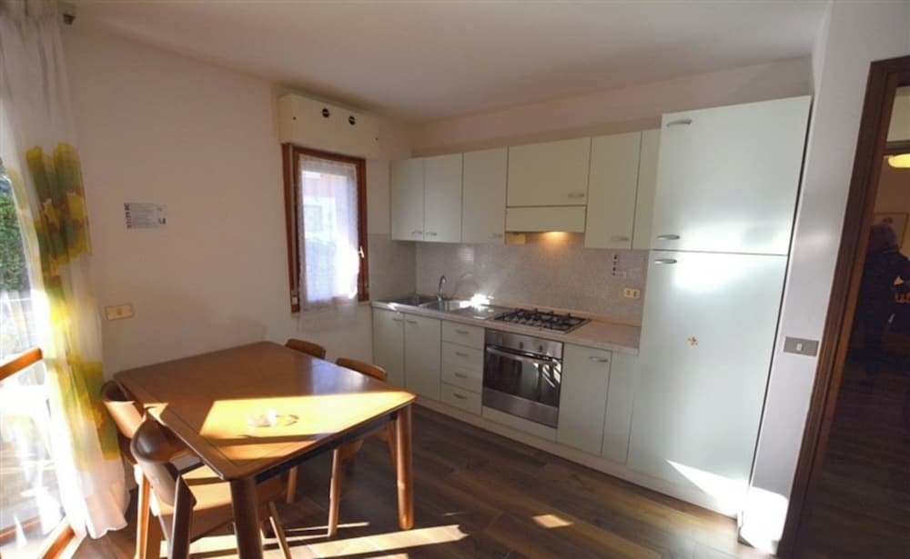 Nice Flat for for 4 Guests in a Residence With Common Pool in Lignanoriviera