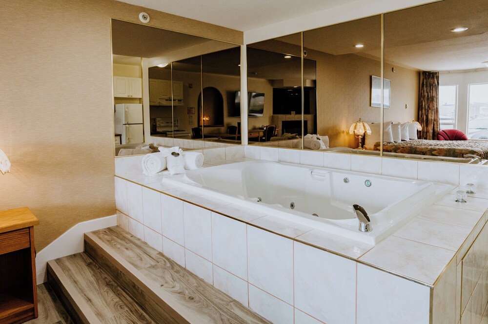 Western Budget Motel Plus Mosaic Suites