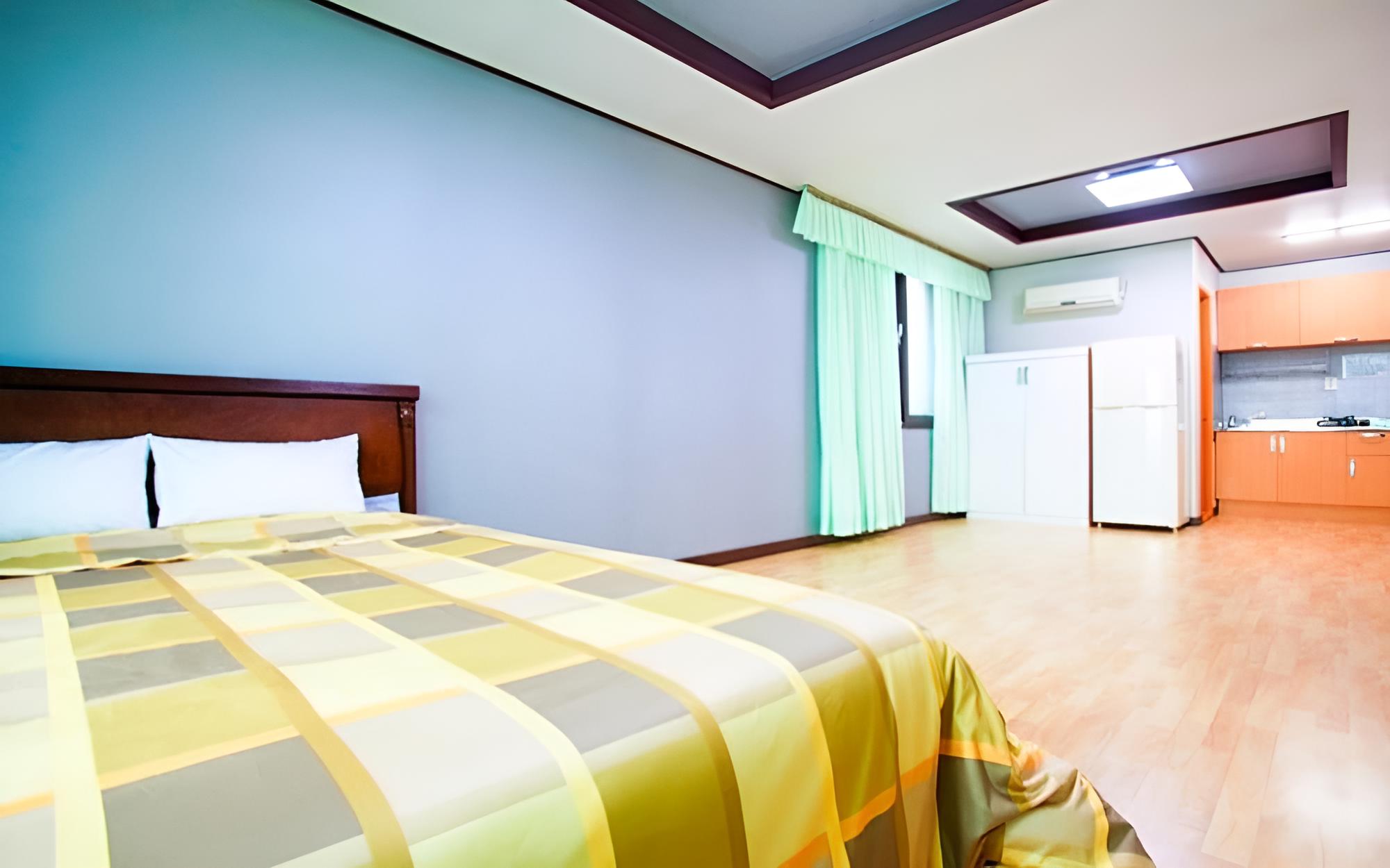 Yangyang Shimpyo Pension view 2