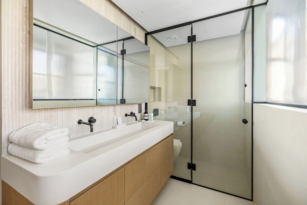 Upscale 3BR Maid Near Dubai Mall