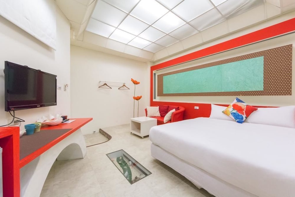 Found Hostel