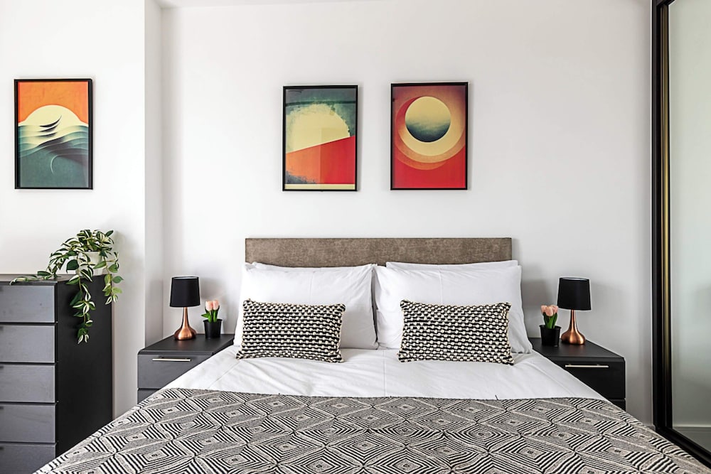 Luxurious West London Apartment