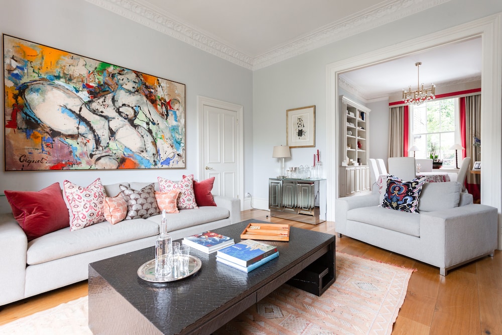 Warwick Gardens II by Onefinestay
