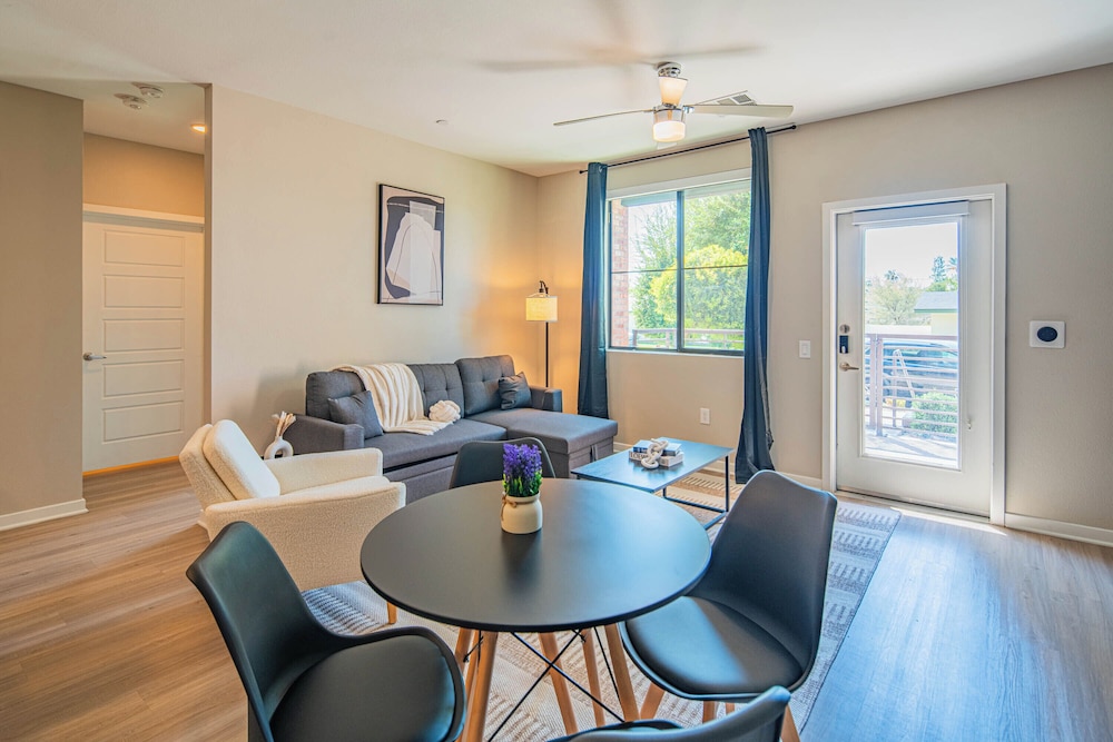 ROVE LIVING/KL - Alta North Central
