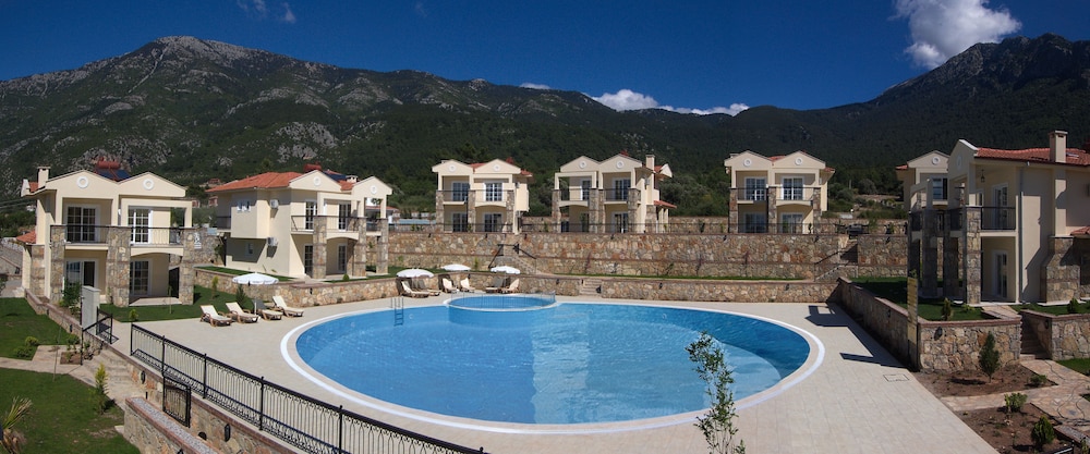 Orka Emerald Villas