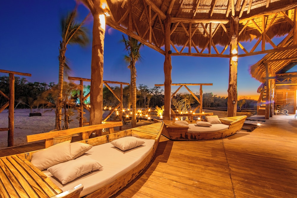 LOB LOB Beach Cabins