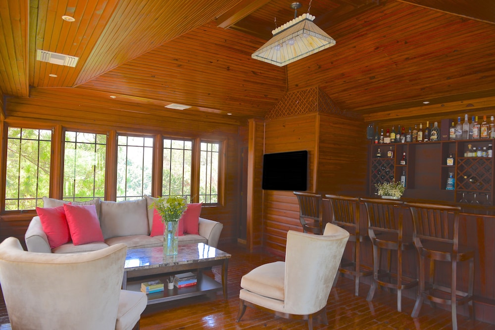 Villa Celeste Estate