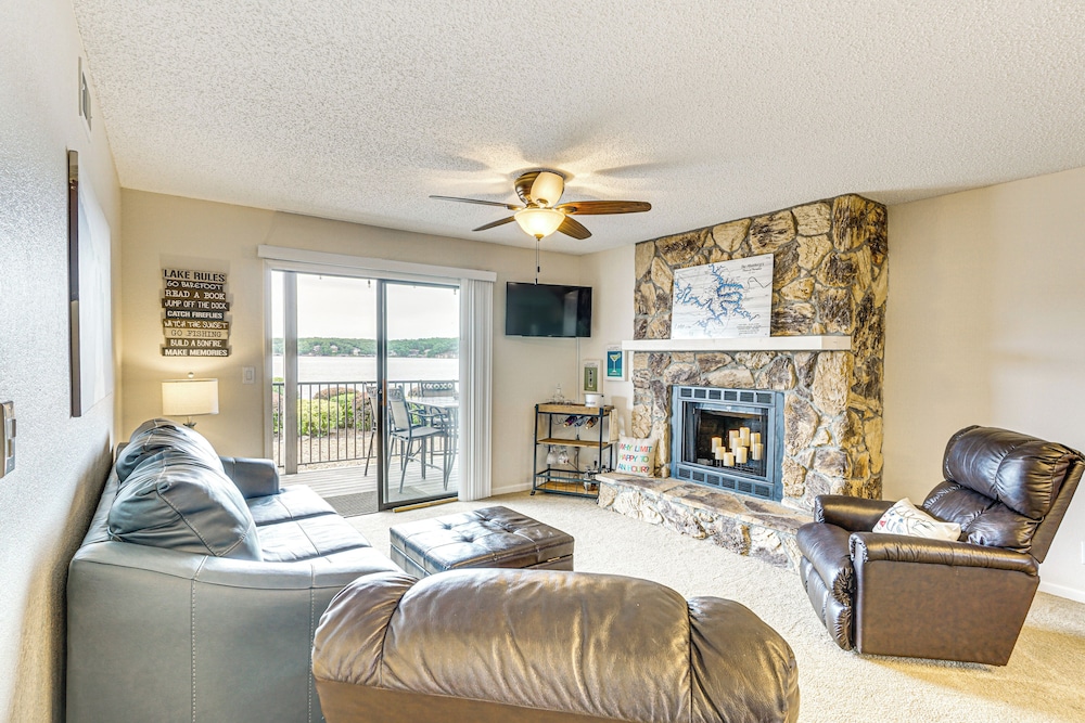 Lakefront Osage Beach Condo: Main Channel View!