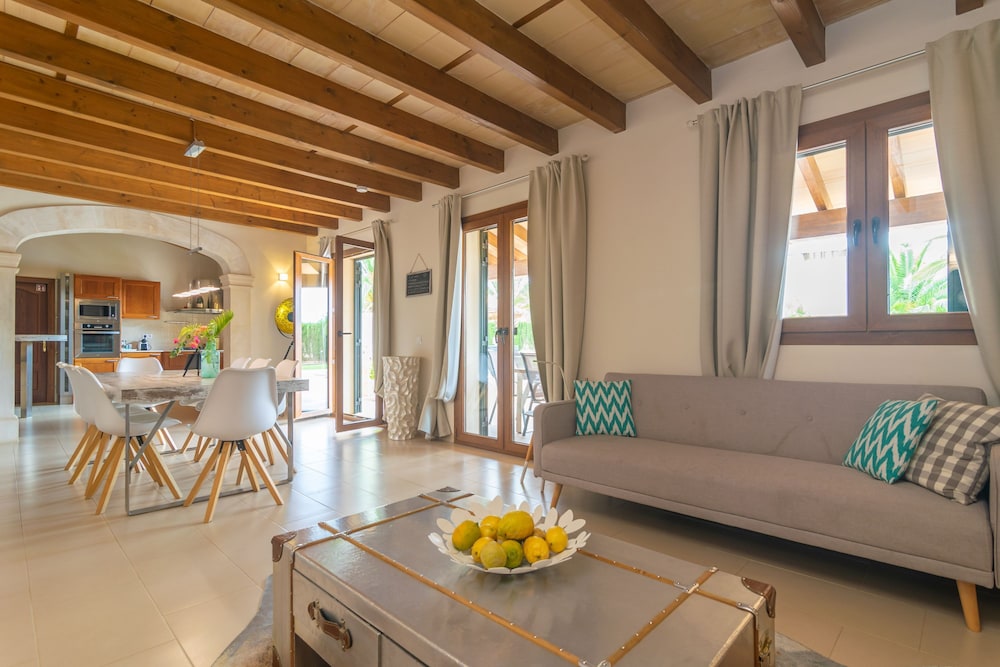 Villa Sun Club Home in Llucmajor