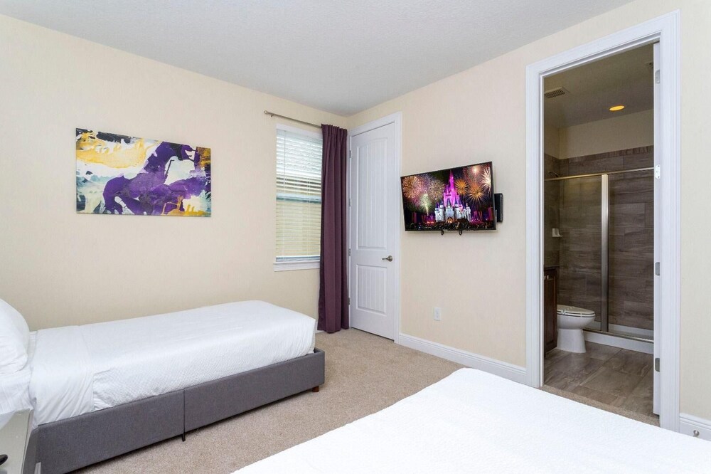 421 NP - Exquisite Retreat at Encore Resort