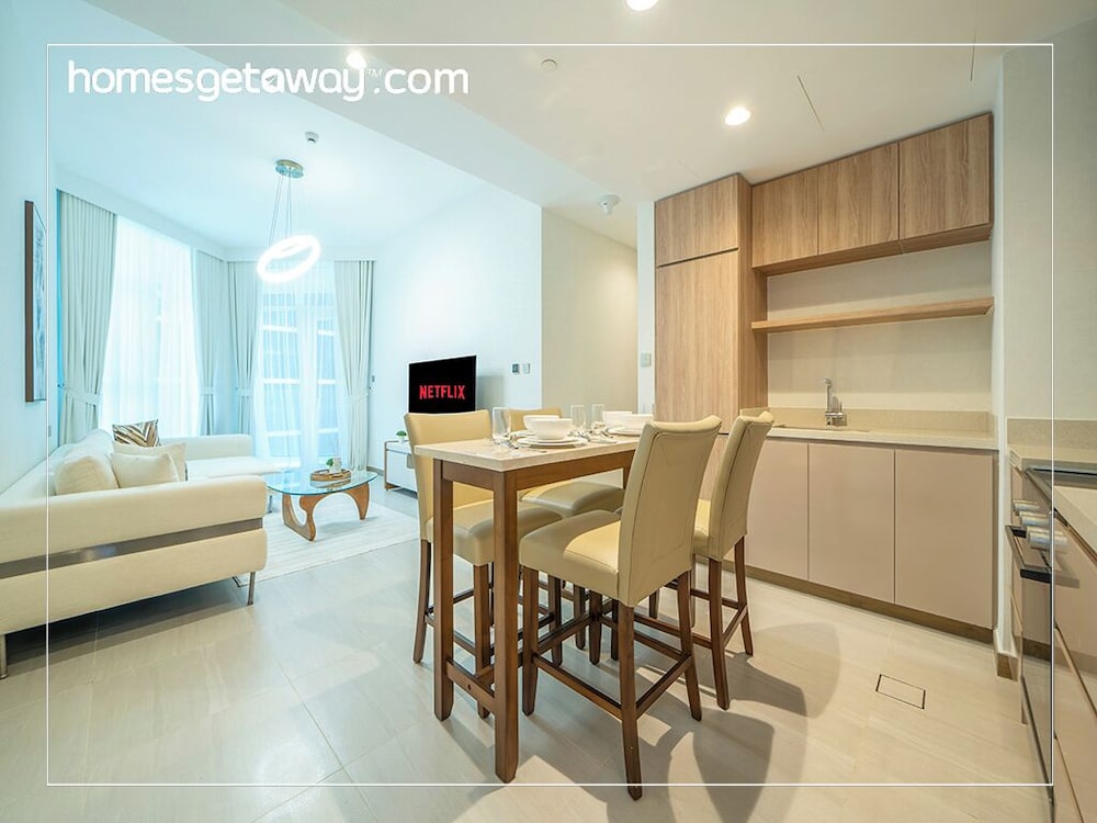 Contemporary 2BR Apt Fully Furnished