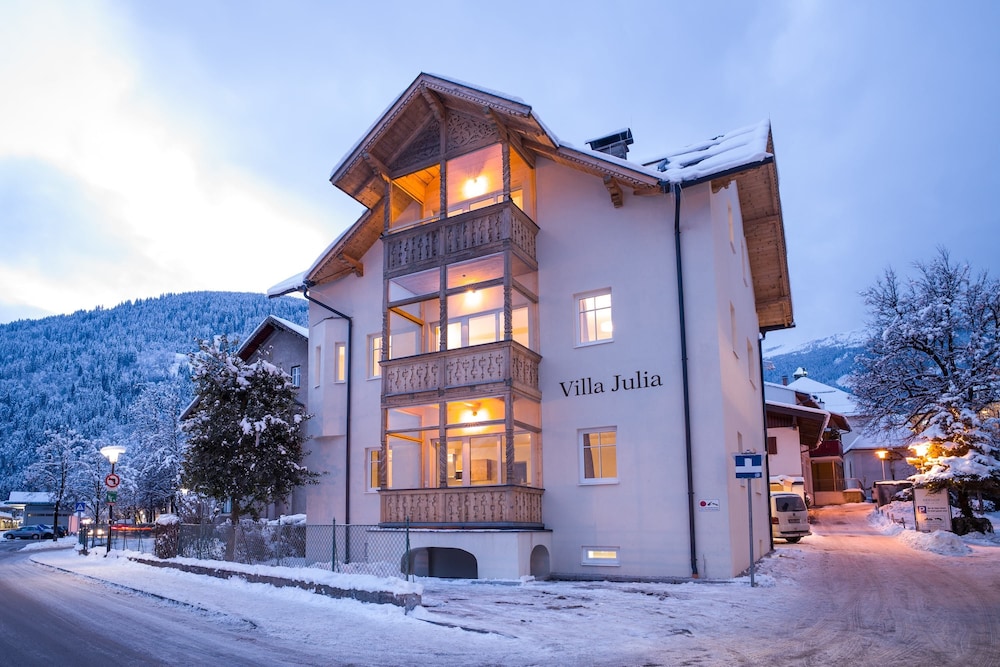 Central Lake View Suites Villa Julia by we rent