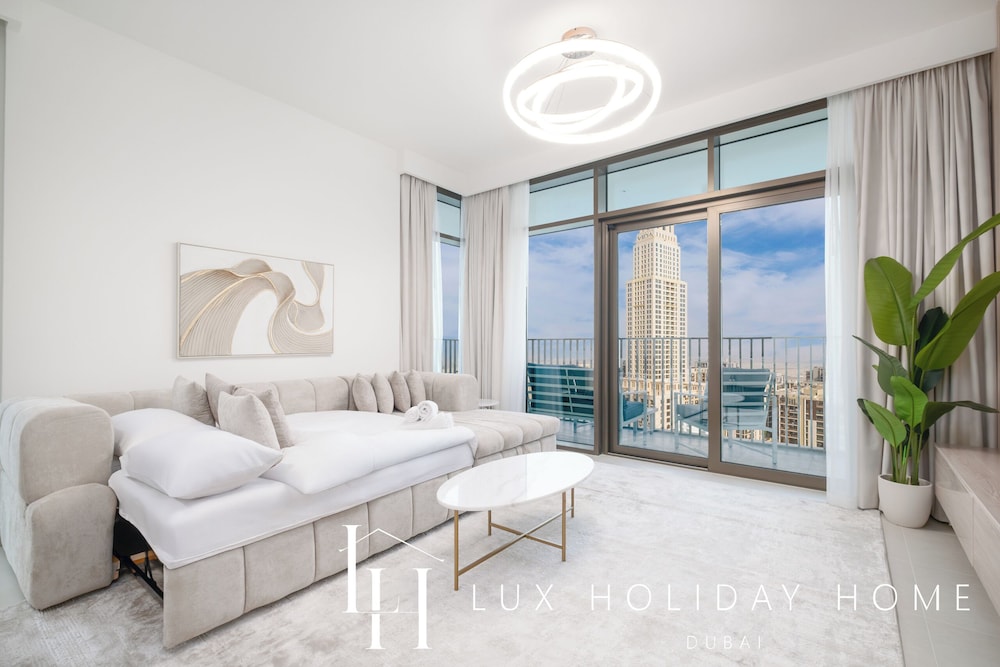 LUX The Creek Palace Residence Suite 2