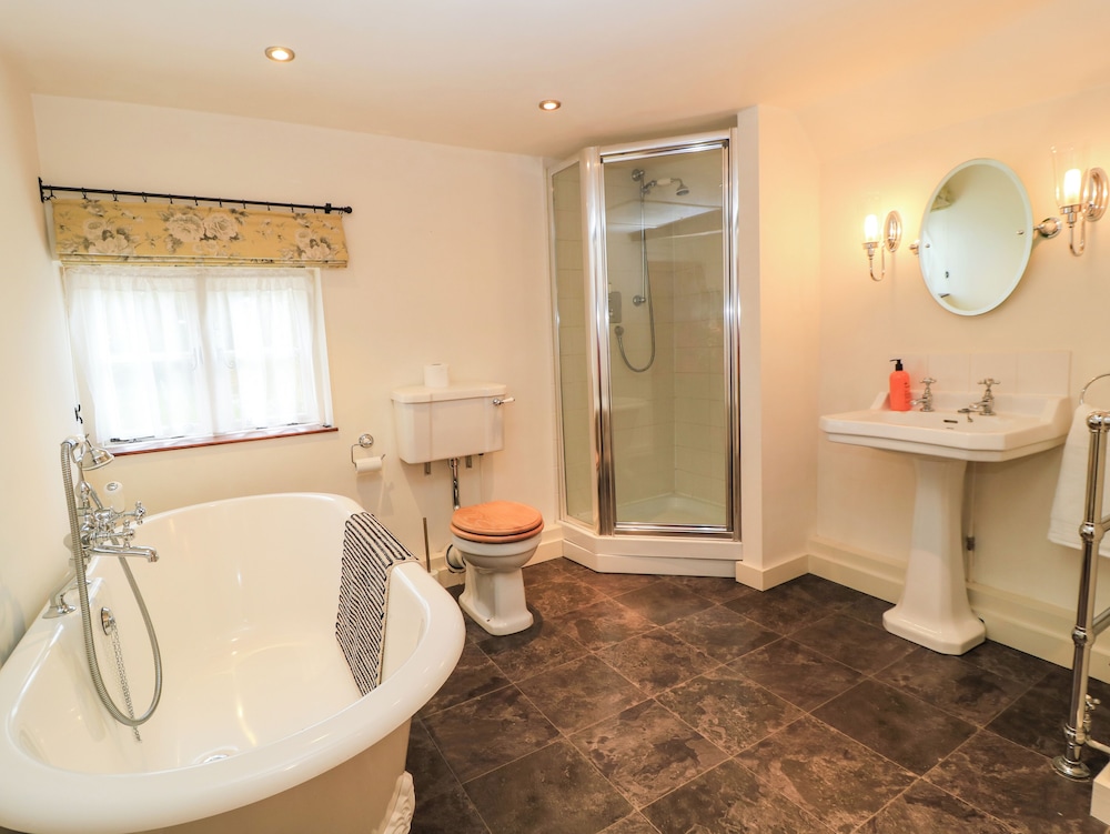 3 Malthouse Cottages