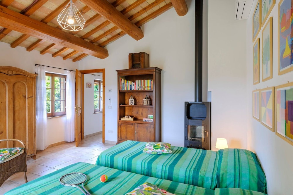 La Girolima 6 2 by Marche Holiday Villas