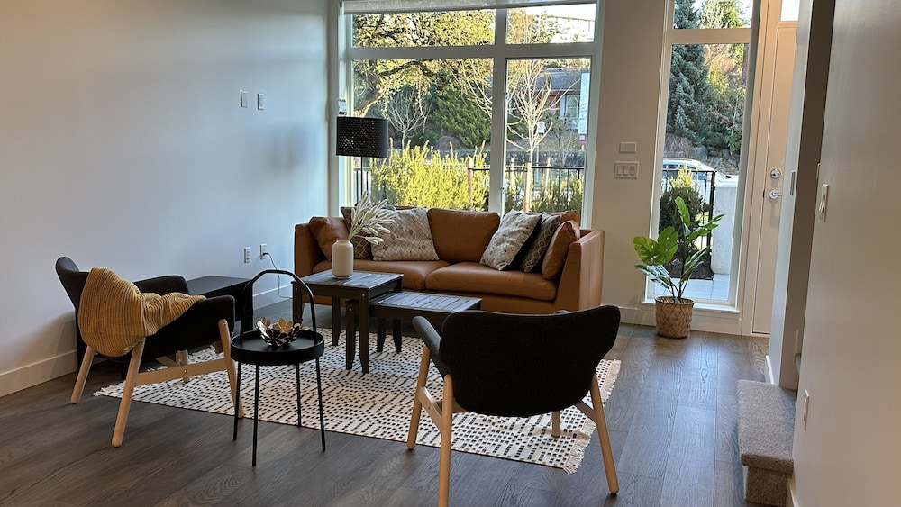 Vancouver Vacations - Ruby Red Cloud Homes Vancouver - Property Image 45