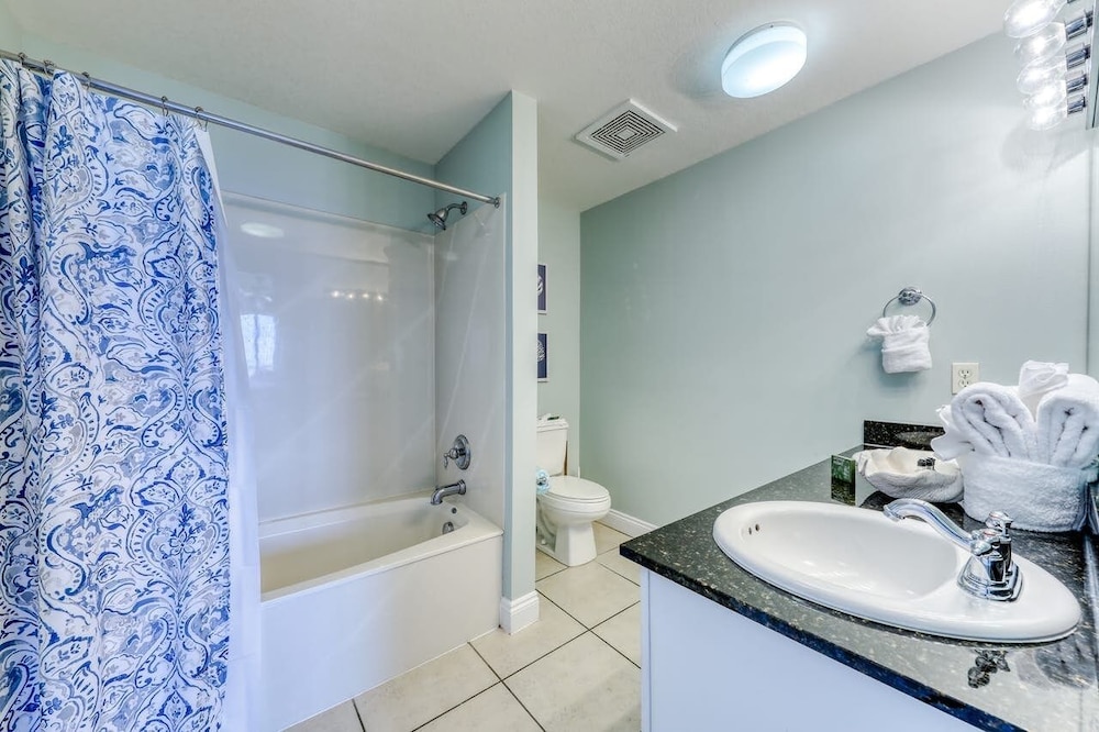 Calypso Condos by TO view 4