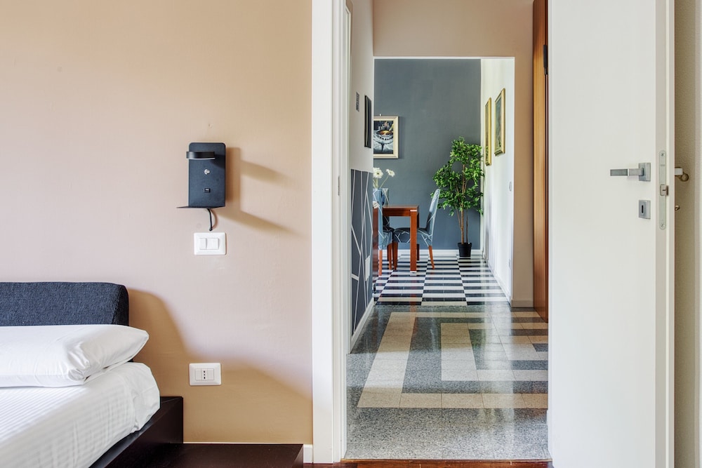 JOIVY Stylish Flat in Porta Genova