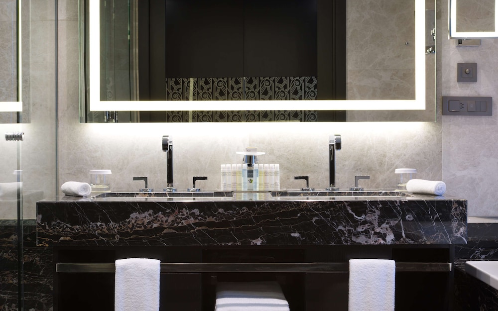 DoubleTree by Hilton Hotel Minsk