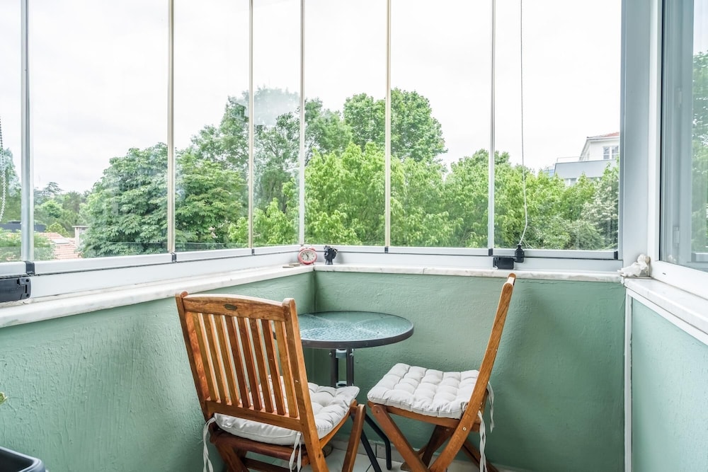 Charming Flat w Balcony 5 min to Zorlu Center
