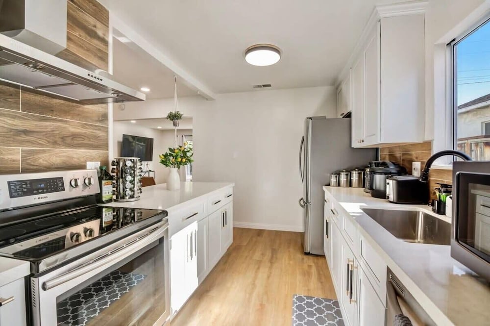 @ Marbella Lane - Stylish Cozy4br in Siliconvalley
