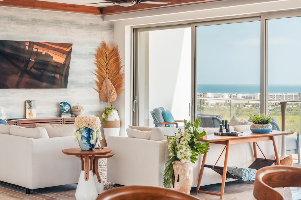 Amazing Penthouse in Exclusive Tower in Capcana
