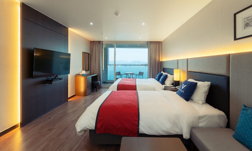 Venezia Hotel and Suite 21