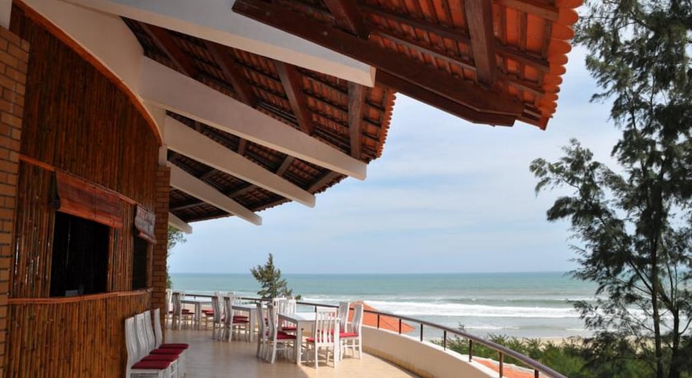 Làng Cò Resort