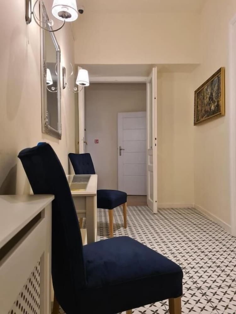 Amber Hostel